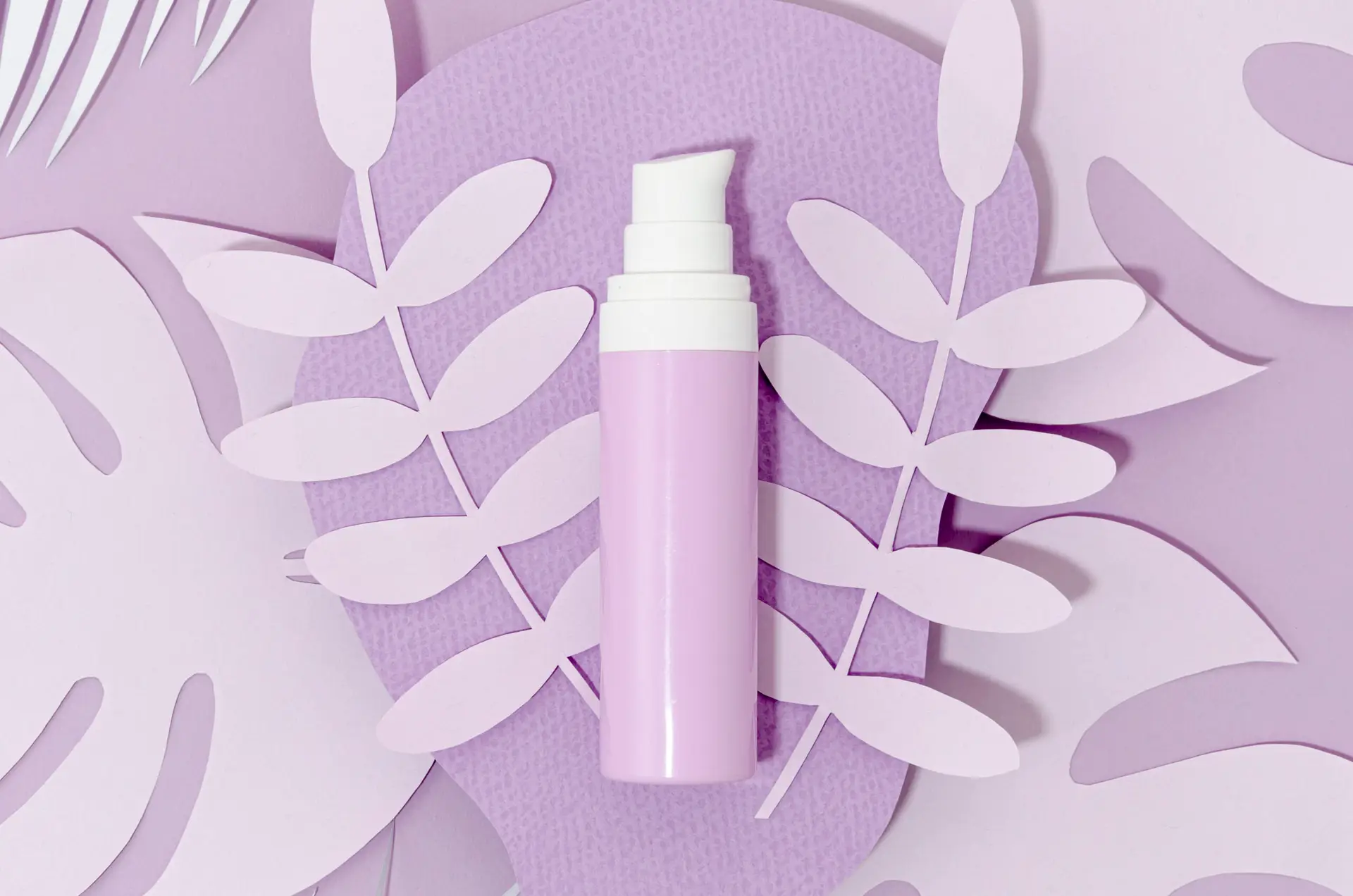 arrangement-purple-make-up-bottle arrangement-purple-make-up-bottle